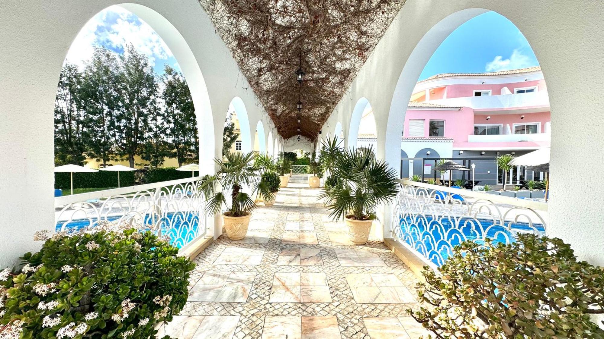 Praia Da Rocha, Vila Rosa, T1, Piscinas, Parqueamento E Internet By Ig Portimao Ngoại thất bức ảnh