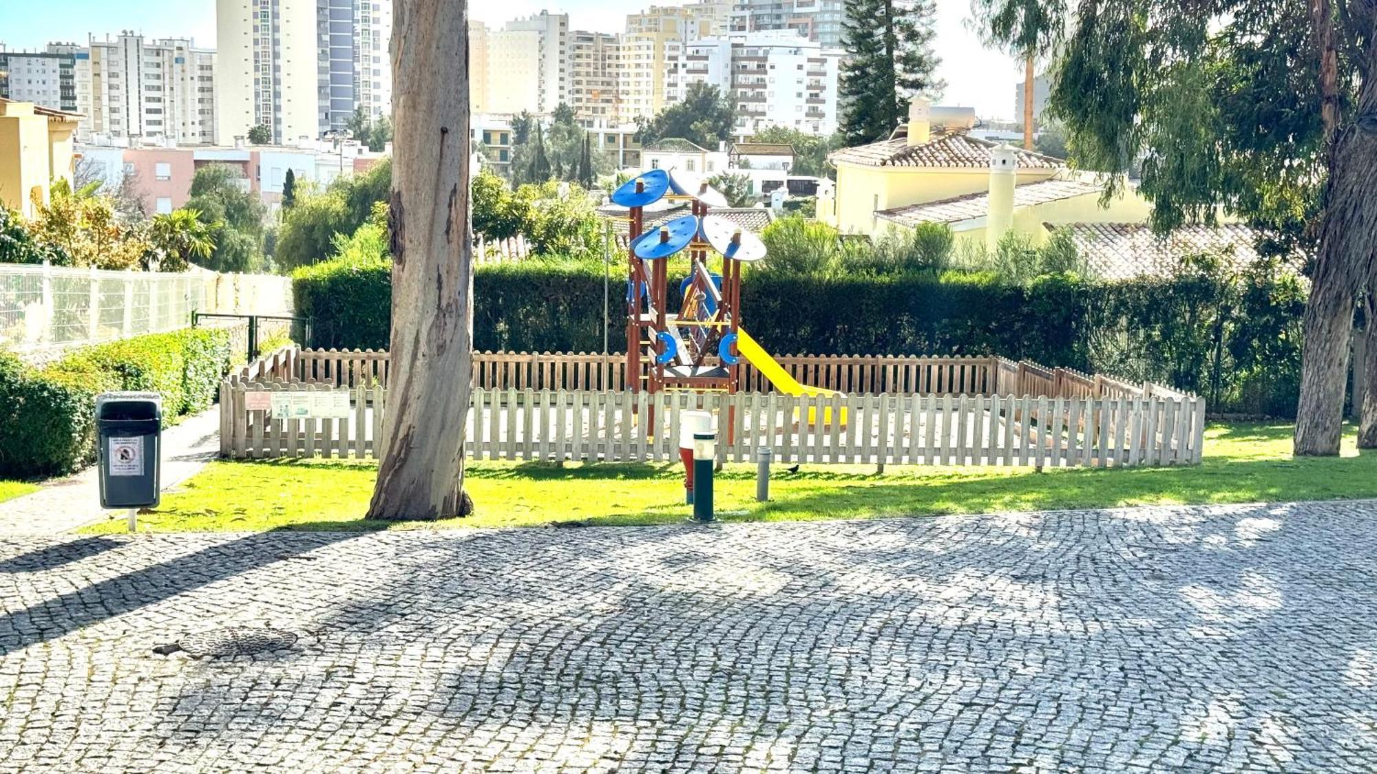 Praia Da Rocha, Vila Rosa, T1, Piscinas, Parqueamento E Internet By Ig Portimao Ngoại thất bức ảnh